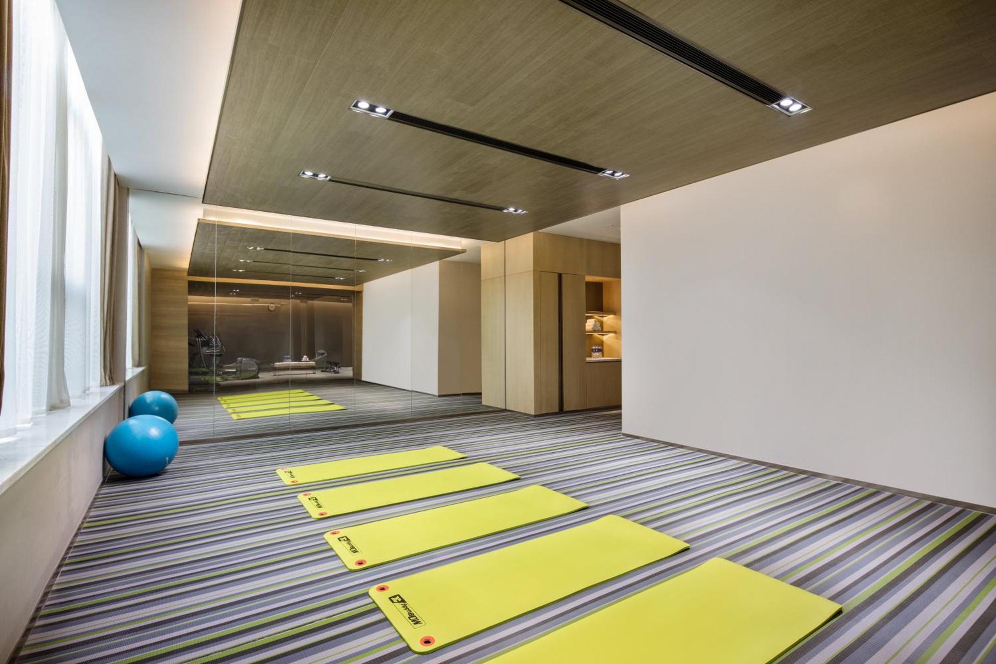 Holiday Inn Nanjing Harbour, an IHG Hotel Bagian luar foto